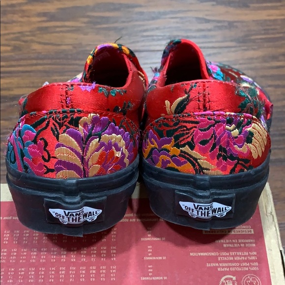 Vans Classic Slip-On Festival Satin Red/Black - Picture 15 of 16